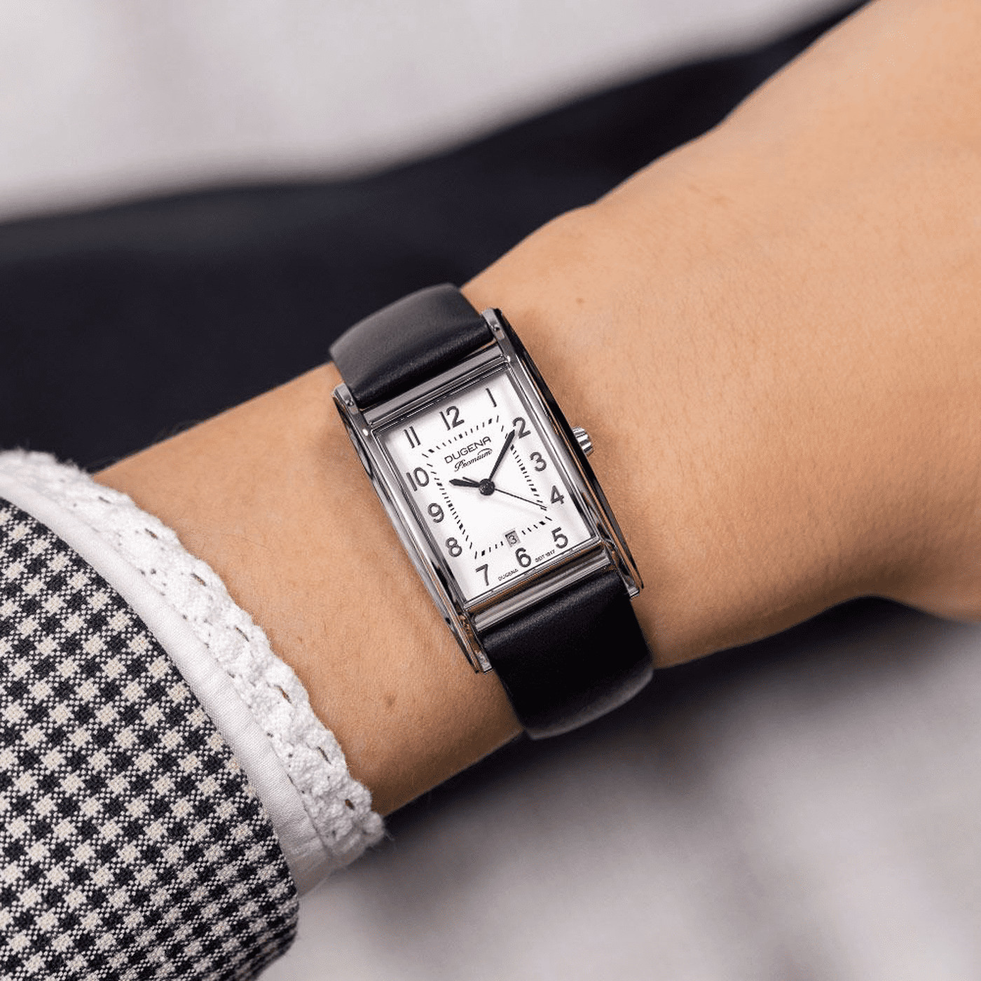 Quadra Artdéco Quarz Uhr